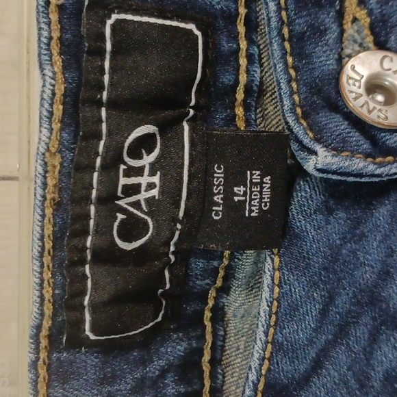 CATO classic stretch crop capri jeans - 14 - dark denim - distressed - Picture 2 of 7